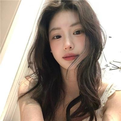 露露·贝特小姐